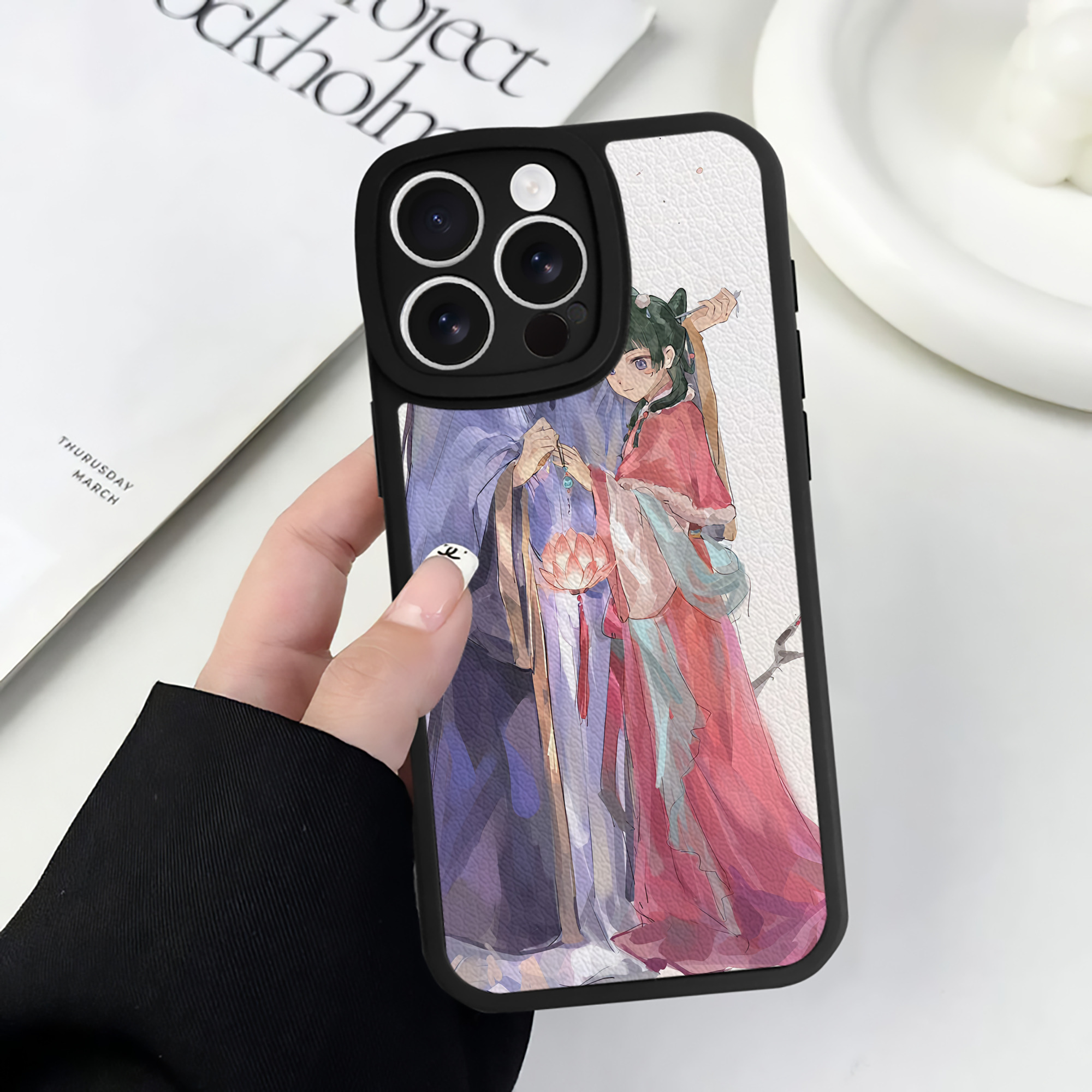 薬屋のひとりごと The Apothecary Diaries 【iPhone 16シリーズ対応】シリコンスマホケース（レザー調） 材質：シリコン